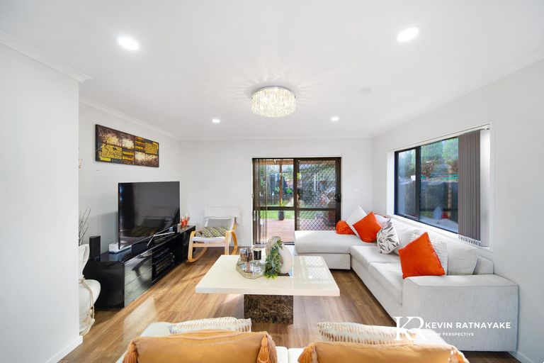 Photo of property in 5 Kereru Rise, Papakura, 2110