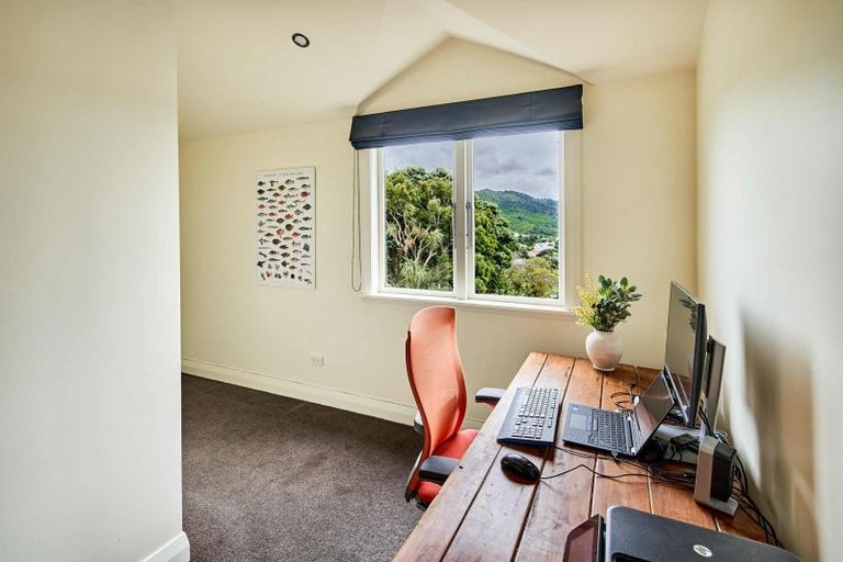 Photo of property in 41 Ponsonby Road, Karori, Wellington, 6012