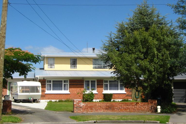 Photo of property in 19 Anvers Place, Hoon Hay, Christchurch, 8025