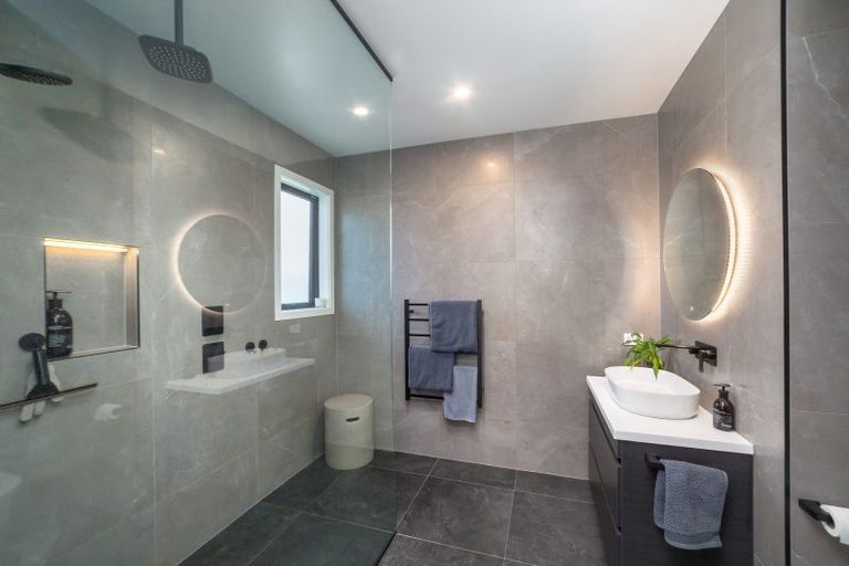 Photo of property in 1 Matai Grove, Greytown, 5712