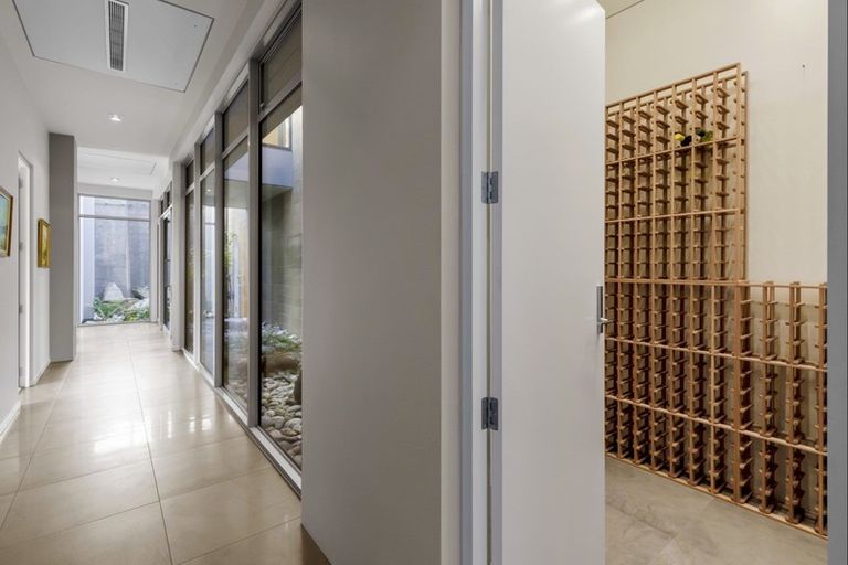 Photo of property in 37 Arrowtown-lake Hayes Road, Lake Hayes, Queenstown, 9371