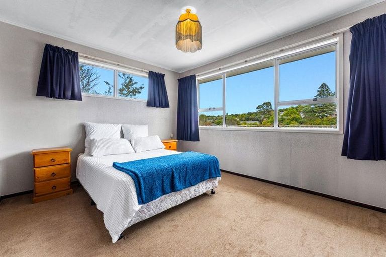 Photo of property in 75 Salamanca Road, Sunnynook, Auckland, 0620