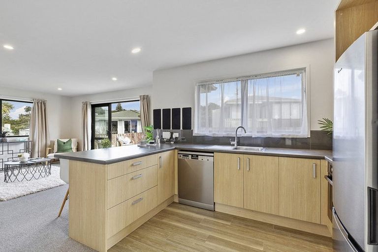 Photo of property in 6a Matatiro Street, Titahi Bay, Porirua, 5022