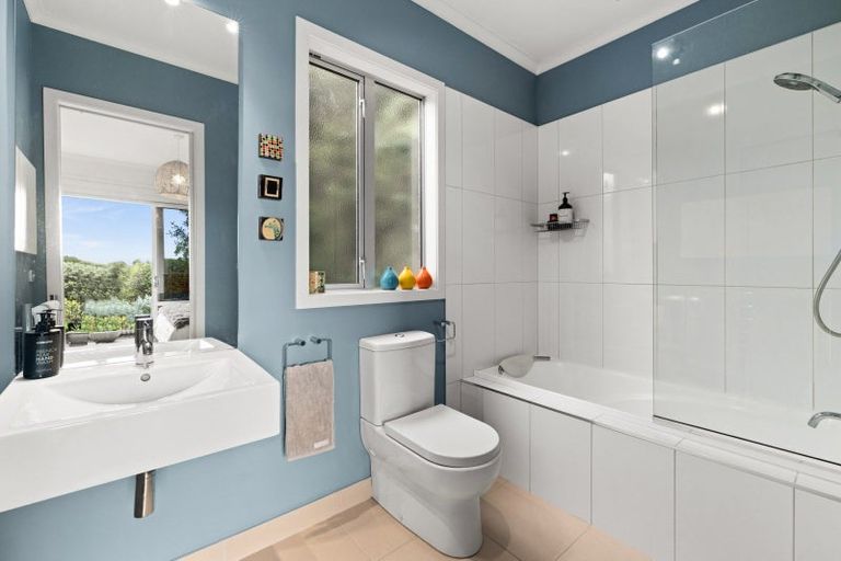 Photo of property in 28 Esk View Road, Eskdale, Napier, 4182