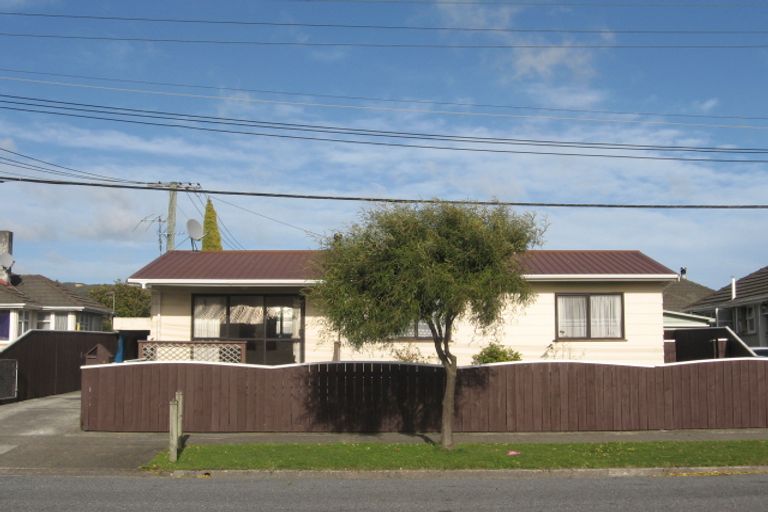 Photo of property in 2b Kowhai Street, Naenae, Lower Hutt, 5011
