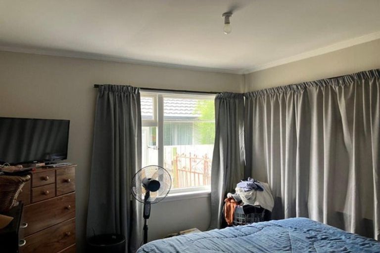 Photo of property in 119 Burwood Road, Burwood, Christchurch, 8083