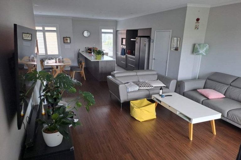 Photo of property in 83e Hobsonville Point Road, Hobsonville, Auckland, 0616