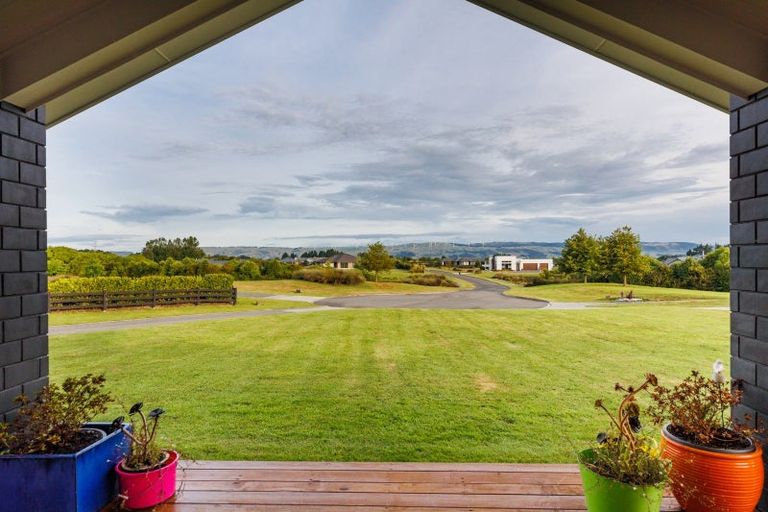 Photo of property in 21 Loveston Lane, Kelvin Grove, Palmerston North, 4470