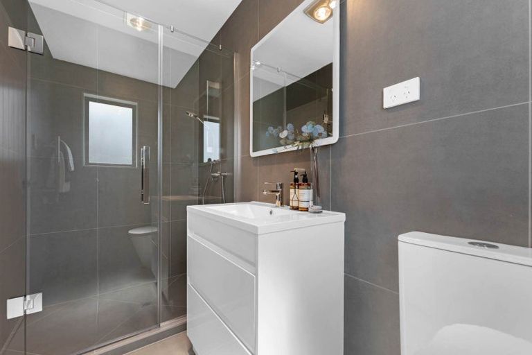 Photo of property in 17 Greenbrier Street, Westgate, Auckland, 0814