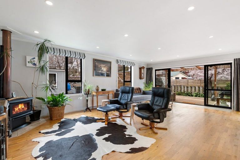 Photo of property in 6 Elva Dawson Place, Arrowtown, 9302