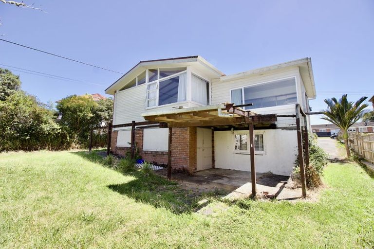 Photo of property in 1 Coronation Road, Hillcrest, Auckland, 0627