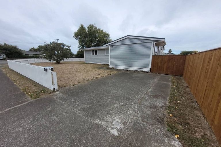 Photo of property in 2 Matai Street, Otaki, 5512