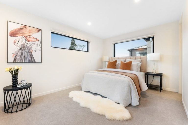 Photo of property in 2/29 Brandon Road, Glen Eden, Auckland, 0602