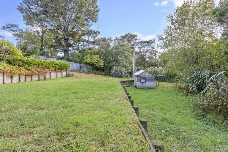 Photo of property in 82b Atkinson Road, Titirangi, Auckland, 0604