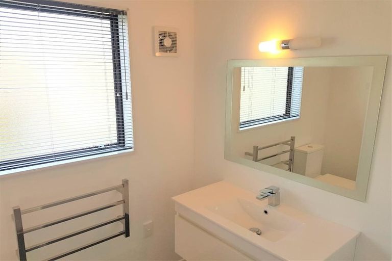 Photo of property in 2/24 Ottawa Road, Ngaio, Wellington, 6035