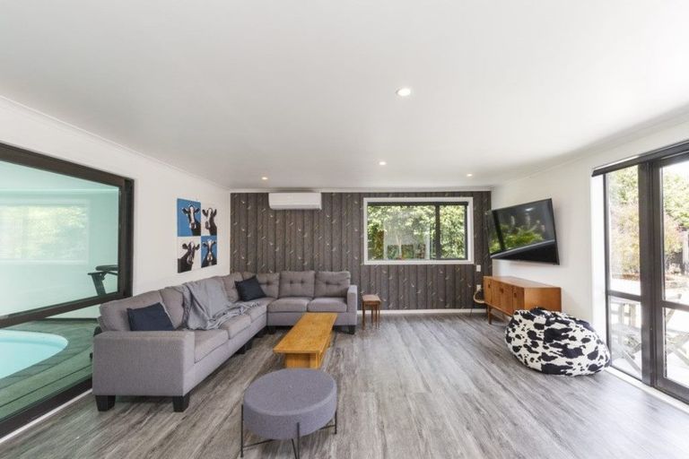 Photo of property in 2 Huata Place, West End, Palmerston North, 4412