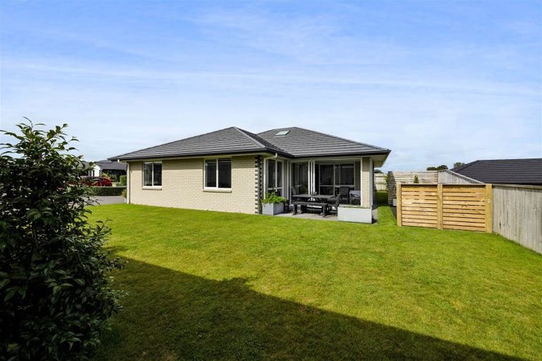 Photo of property in 4 Waitaha Place, Bell Block, New Plymouth, 4312