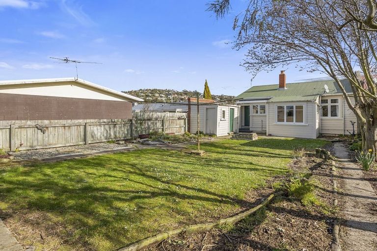 Photo of property in 11 Rutherford Street, Caversham, Dunedin, 9012