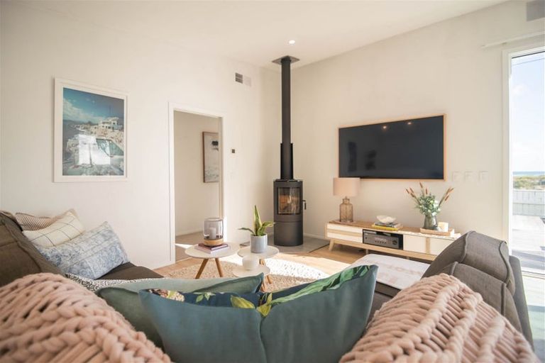 Photo of property in 21 Ocean Beach Street, Foxton Beach, Foxton, 4815