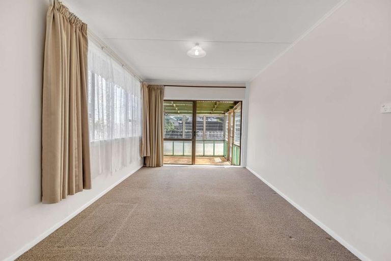 Photo of property in 32 Manuka Street, Castlecliff, Whanganui, 4501