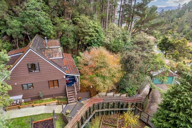 Photo of property in 32 Elmslie Road, Pinehaven, Upper Hutt, 5019