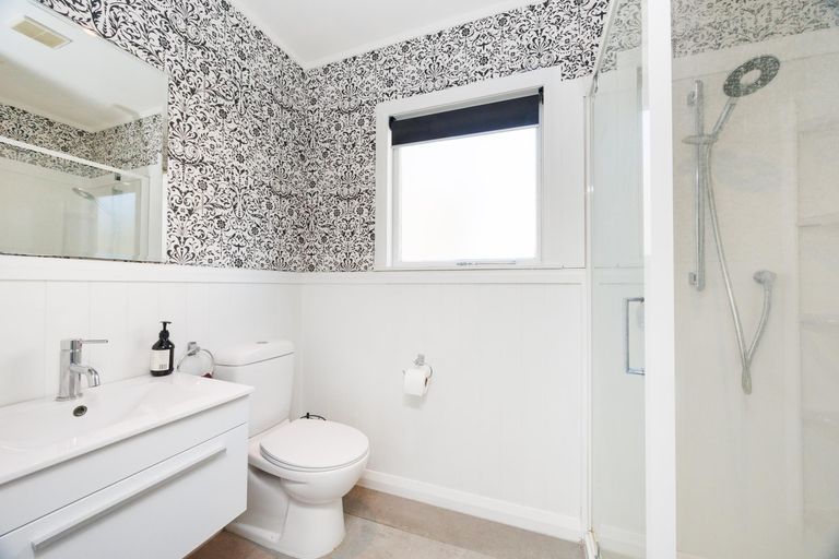 Photo of property in 116 Heretaunga Street, Palmerston North, 4414