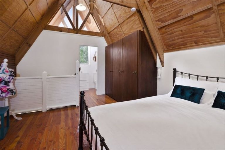 Photo of property in 25a Moore Street, Hillcrest, Auckland, 0627