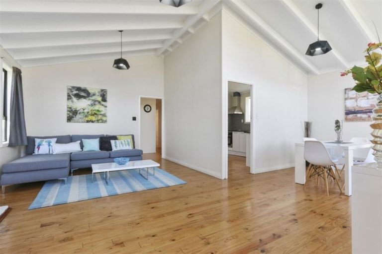 Photo of property in 11 Parker Crescent, Otara, Auckland, 2023