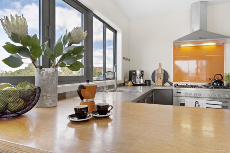 Photo of property in 156 Homebush Road, Khandallah, Wellington, 6035