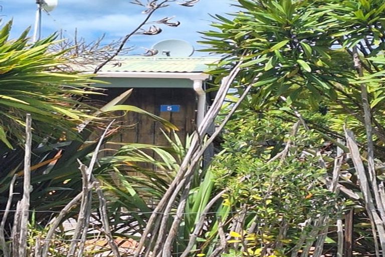 Photo of property in 5 Ward Place, Puponga, Collingwood, 7073