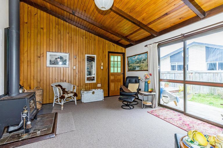 Photo of property in 19 Smith Street, Waimate, 7924