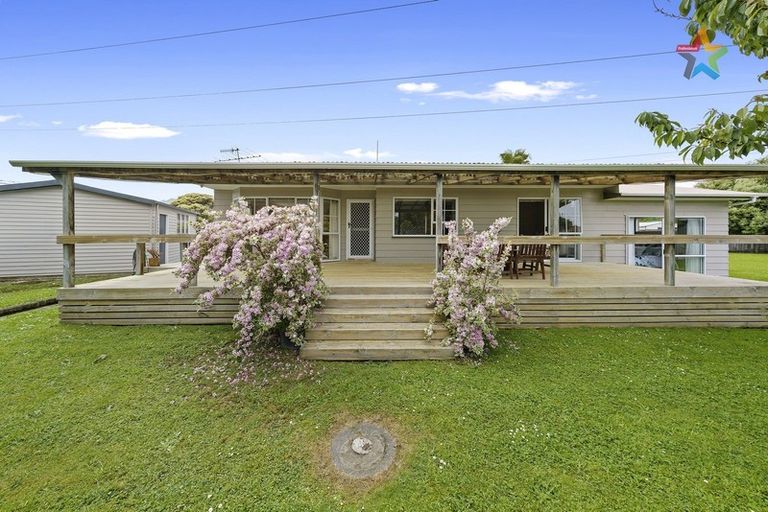 Photo of property in 8 Arlington Avenue, Waikanae, 5036