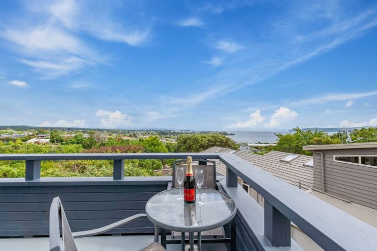 Photo of property in 5 Armstrong Grove, Hilltop, Taupo, 3330