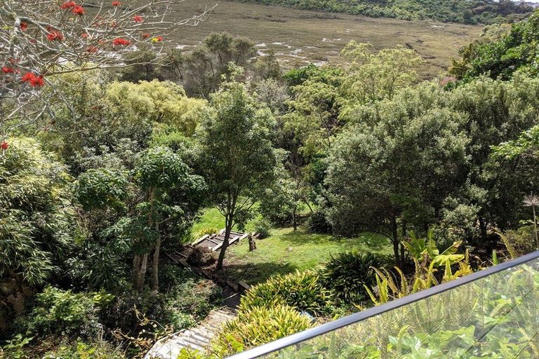 Photo of property in 90 Exmouth Road, Northcote, Auckland, 0627