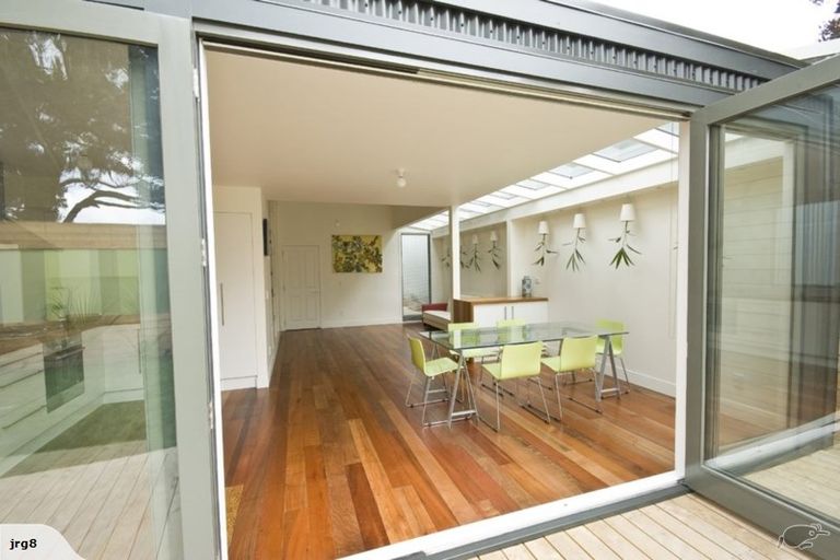 Photo of property in 110 Abel Smith Street, Te Aro, Wellington, 6011