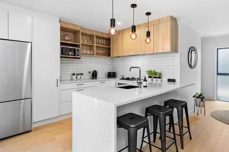 Photo of property in 125b Point Chevalier Road, Point Chevalier, Auckland, 1022