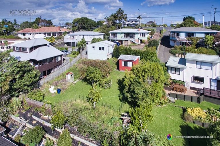 Photo of property in 545 East Coast Road, Browns Bay, Auckland, 0630