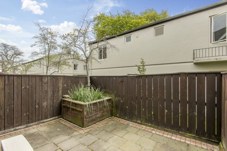 Photo of property in 9/868 Colombo Street, Christchurch Central, Christchurch, 8013
