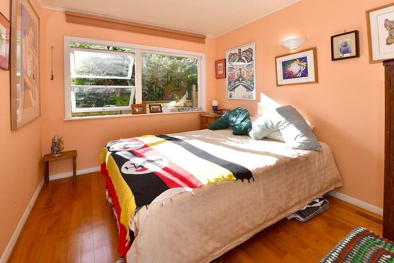 Photo of property in 76a Shakespear Road, Army Bay, Whangaparaoa, 0930