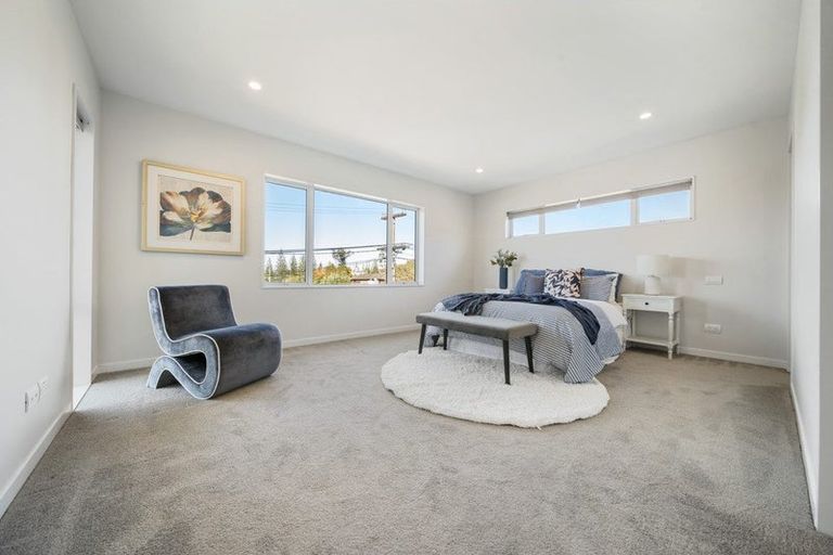 Photo of property in 5 Lyttelton Avenue, Forrest Hill, Auckland, 0620