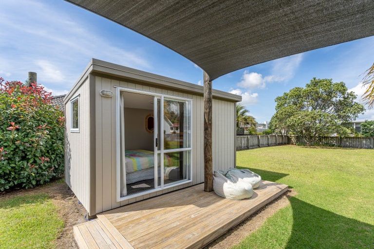 Photo of property in 26 Wells Place, Whitianga, 3510
