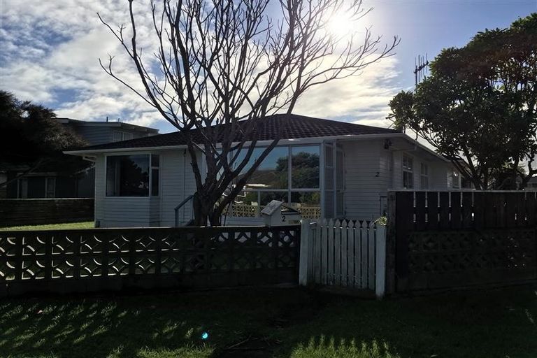 Photo of property in 2 Watson Drive, Paraparaumu Beach, Paraparaumu, 5032