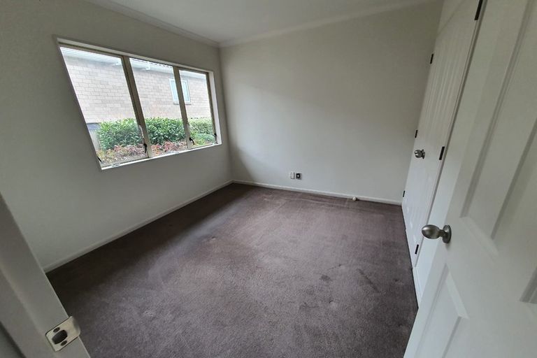 Photo of property in 4a Elcoat Avenue, Henderson, Auckland, 0612