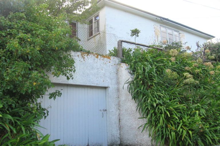 Photo of property in 13 Kinghorne Street, Strathmore Park, Wellington, 6022