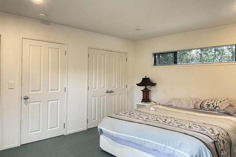 Photo of property in 9 Wilbur Place, Pakuranga Heights, Auckland, 2010