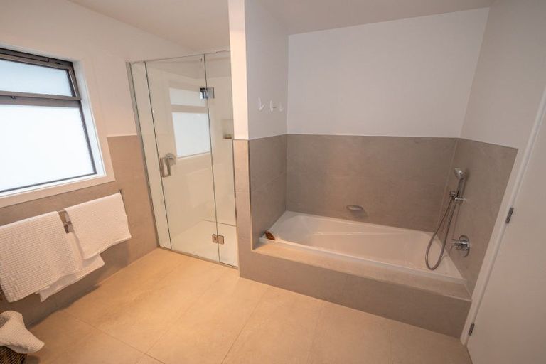 Photo of property in 24 Eagles Way, Cable Bay, 0420