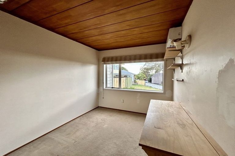 Photo of property in 25 St Simon Place, Botany Downs, Auckland, 2010
