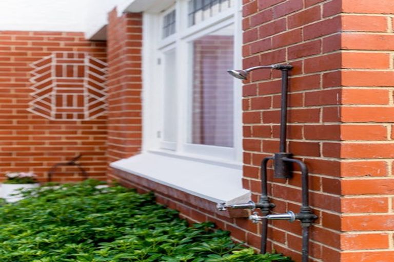 Photo of property in 92 Hargest Crescent, Saint Clair, Dunedin, 9012