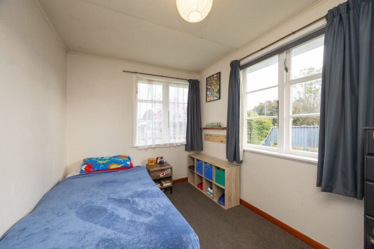 Photo of property in 38 Crewe Crescent, Hokowhitu, Palmerston North, 4410