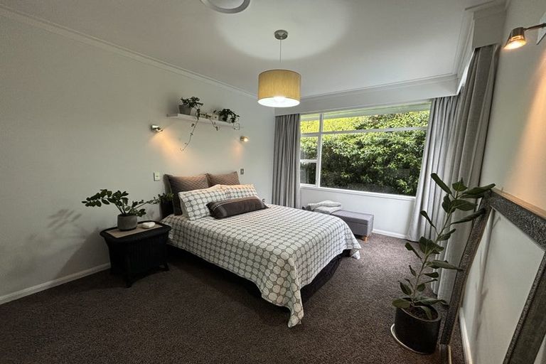 Photo of property in 27 Phoenix Avenue, Hokowhitu, Palmerston North, 4410